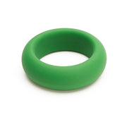 Rozciągliwy Silikonowy Pierścień Erekcyjny Medium Stretch Silicone Cock Ring Green Je Joue — zdjęcie produktu PLAYROOM