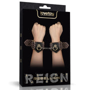 LOVETOY Rebellion Reign Handcuffs — produkt i opakowanie