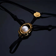 Moist Eyes G-String Clitoral Jewelry With Bead Stimulator UPKO — zdjęcie produktu PLAYROOM