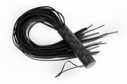 Pejcz duży sznurowany czarny Primal Bond Whips — zdjęcie produktu od PLAYROOM