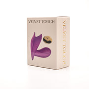 Velvet Touch stymulator łechtaczki sterowany bezprzewodowo ładowany usb fioletowy – fotografia produktu wg LaGrana