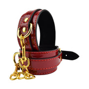 Bound to Please – czerwone kajdanki na kostki